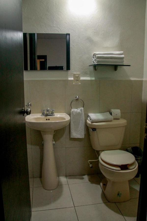 Hotel Casa De Los Dulces S Express Morelia Extérieur photo
